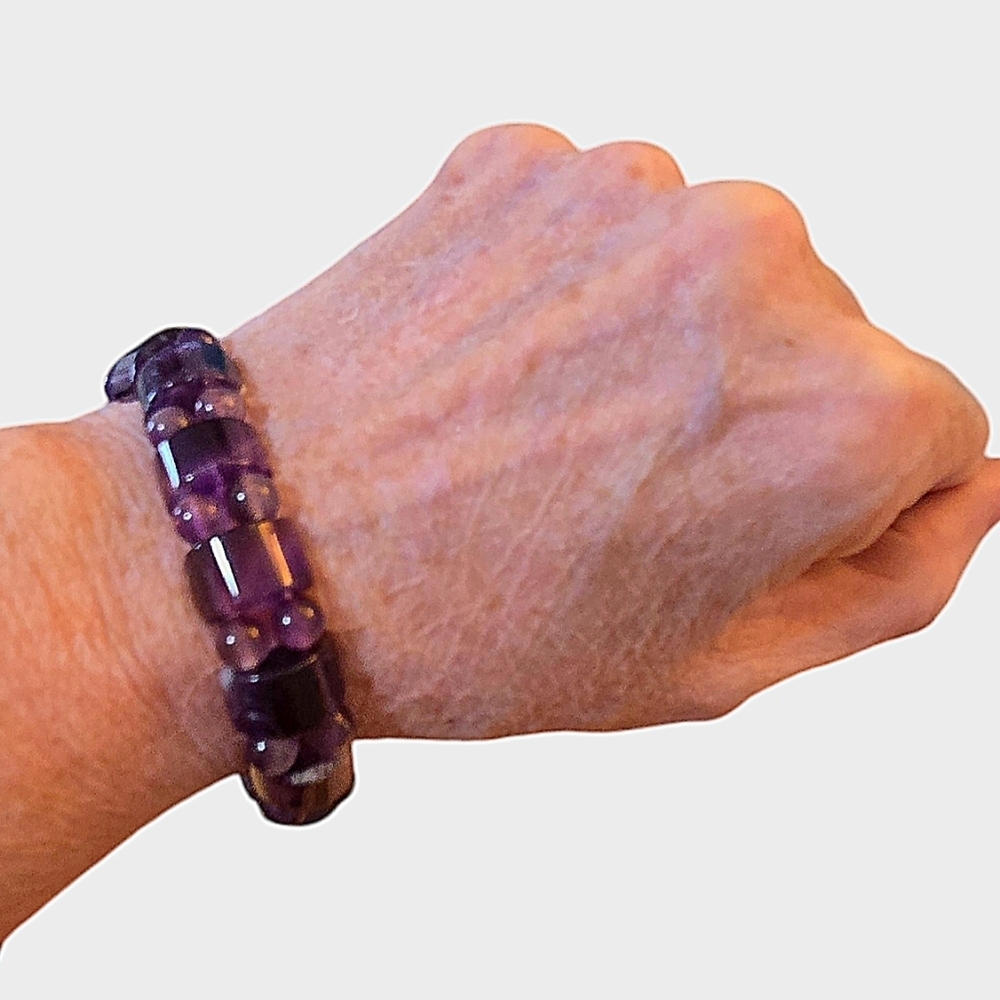 Amethyst Stretch Bracelet Beautiful Purple Stones 7" Rectangular & Round Shape - Picture 3 of 5